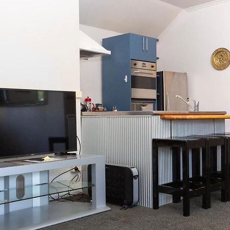 Cork And Keg Motel Renwick Eksteriør bilde