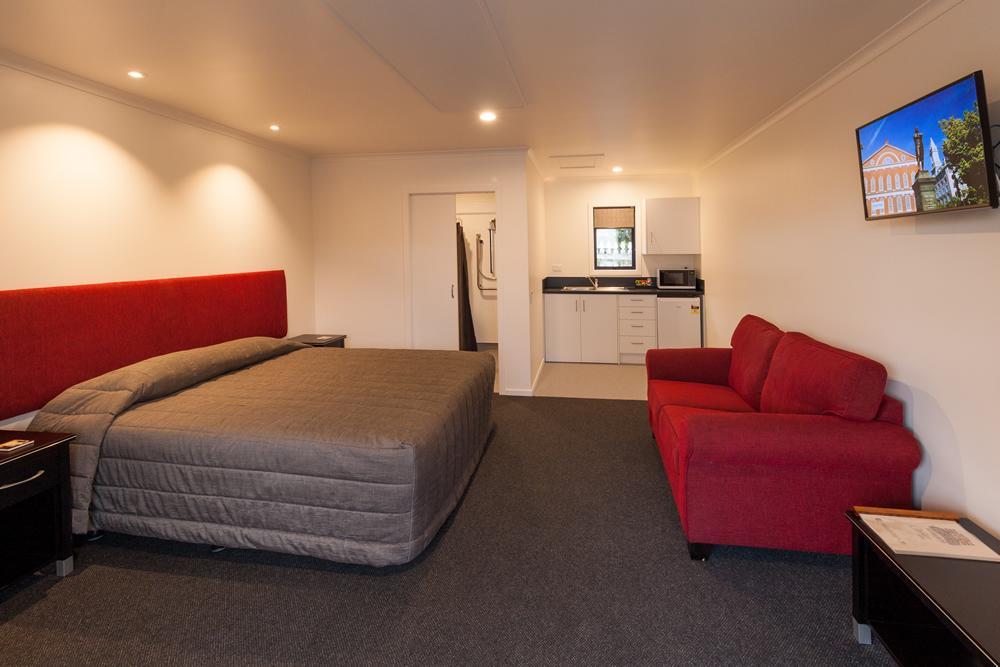 Cork And Keg Motel Renwick Eksteriør bilde