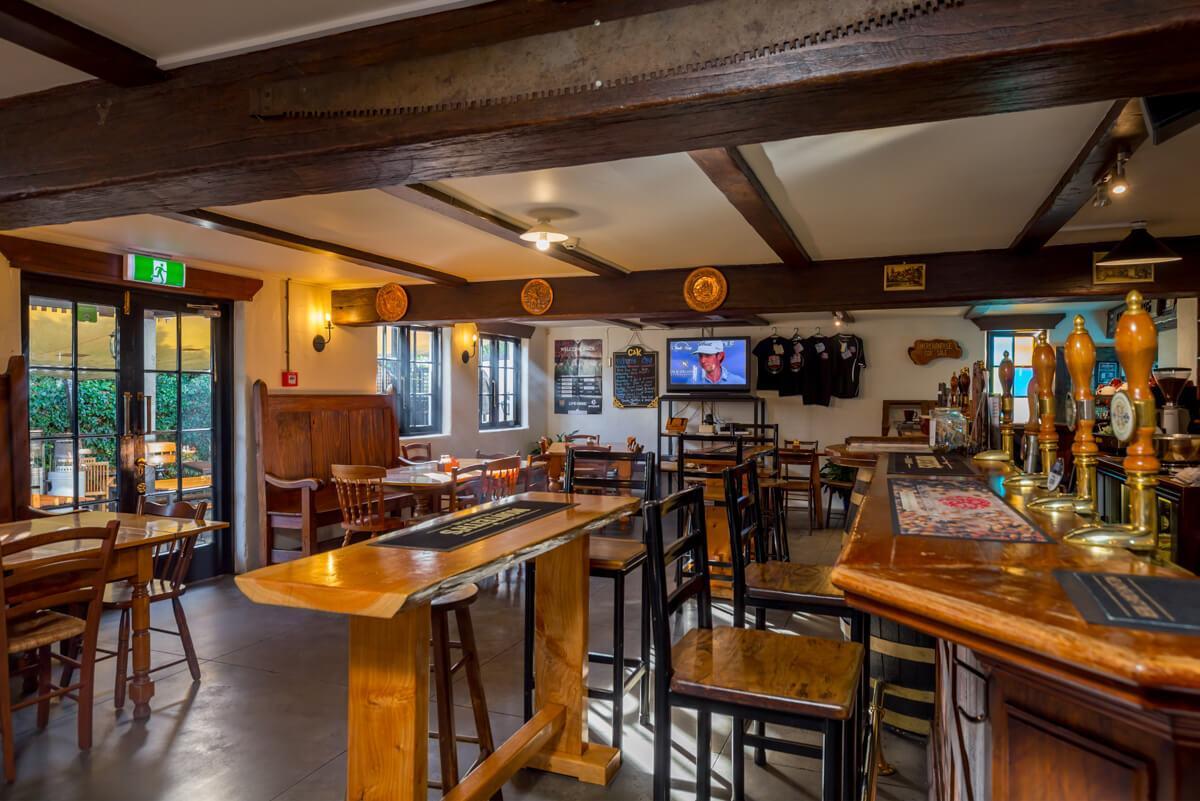 Cork And Keg Motel Renwick Eksteriør bilde